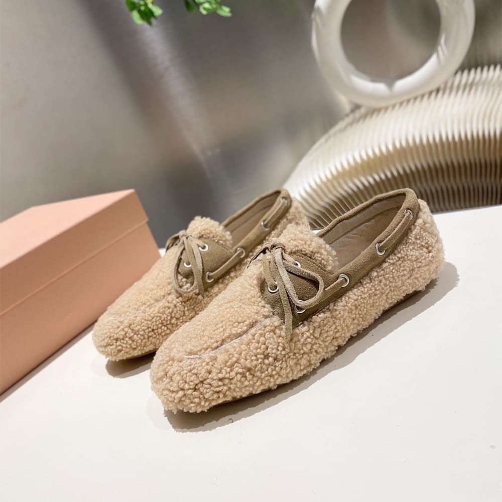 M1um1u Shearing loafers