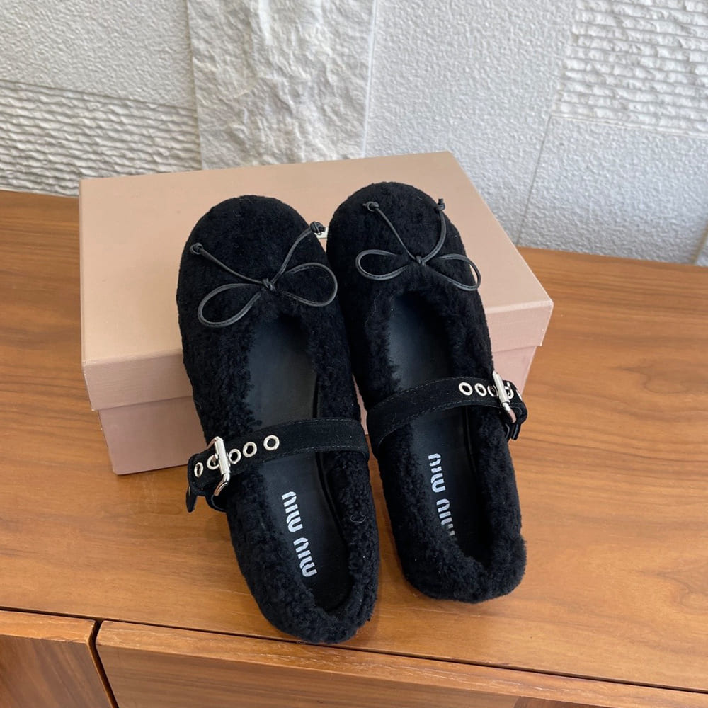 M1um1u Shearling ballerinas