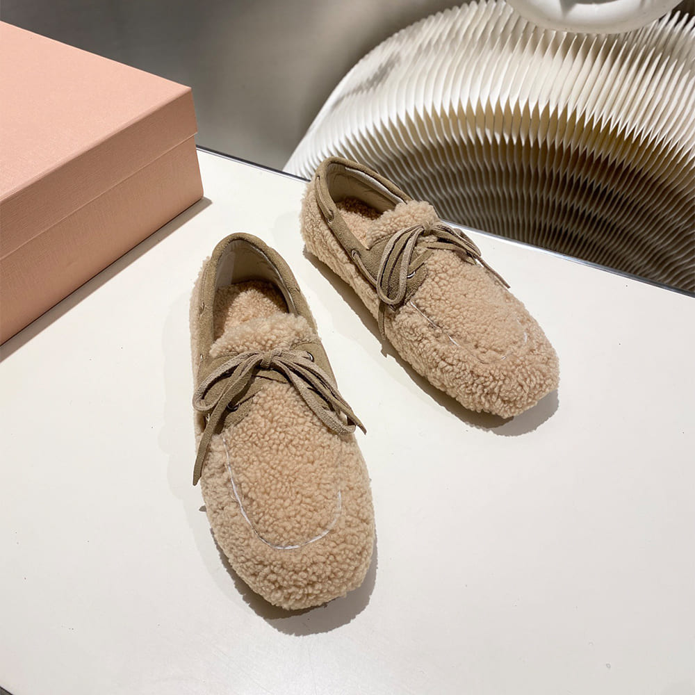 M1um1u Shearing loafers