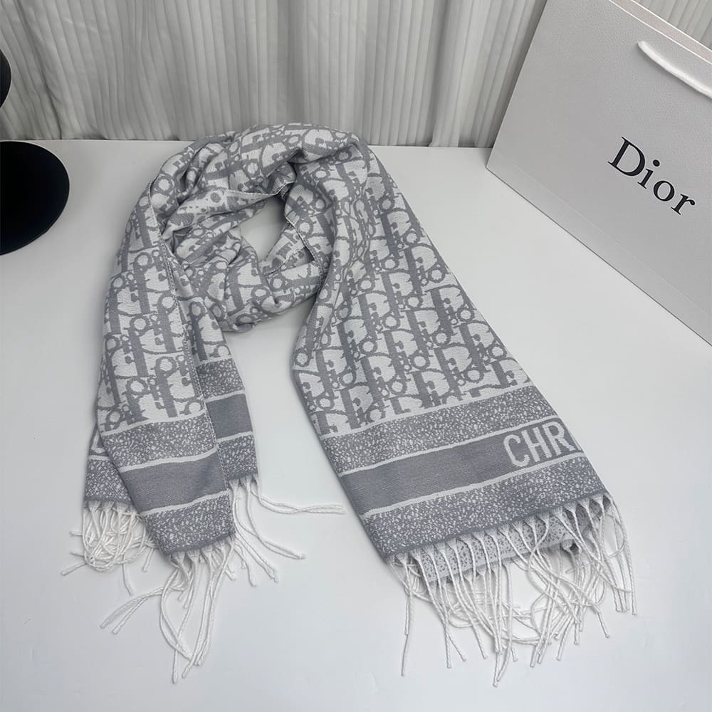 D10r Printed scarf