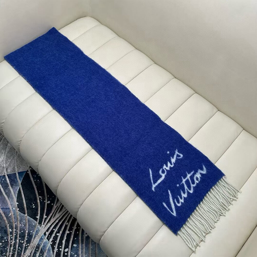 LV Fluffygram Scarf