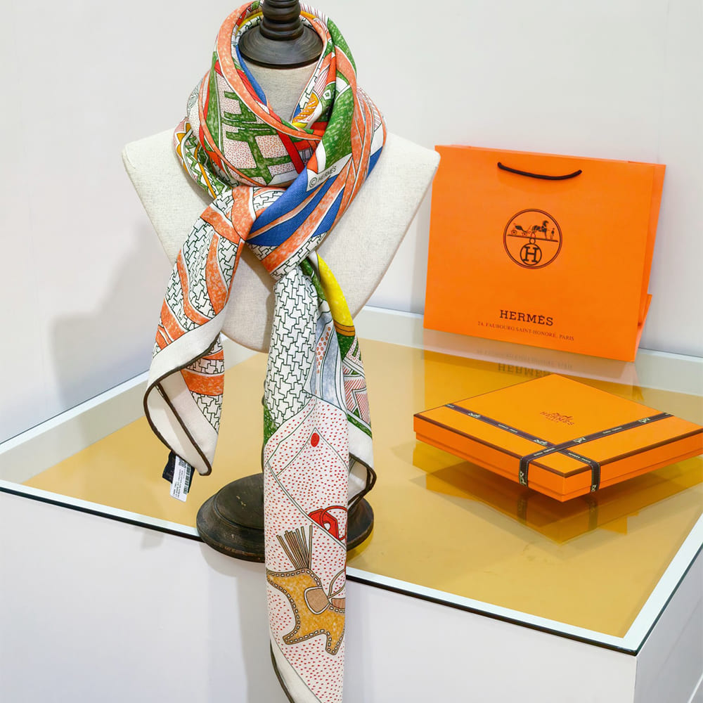 H**me5 Rendez-Vous Chez Herm??s shawl 140