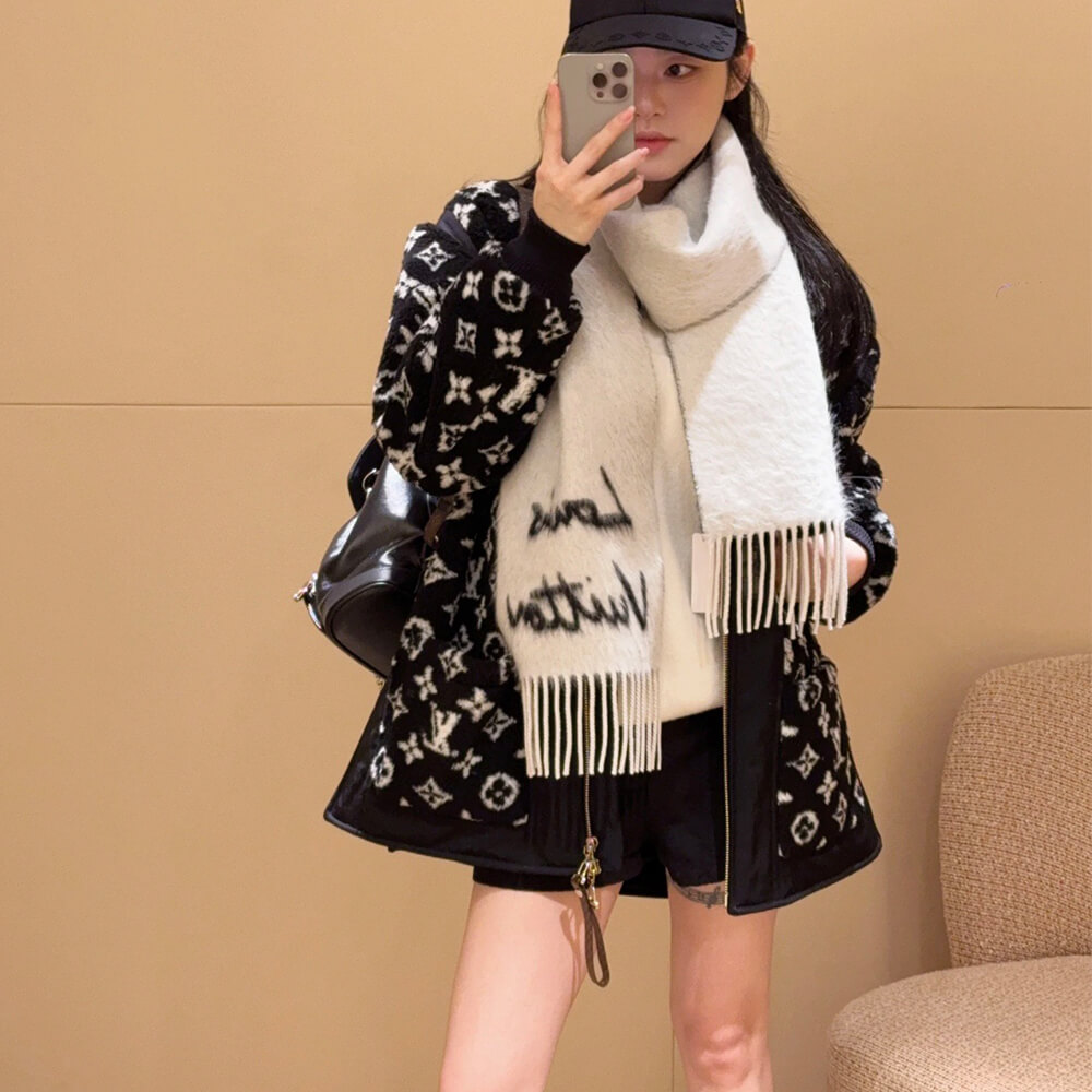 LV Fluffygram Scarf