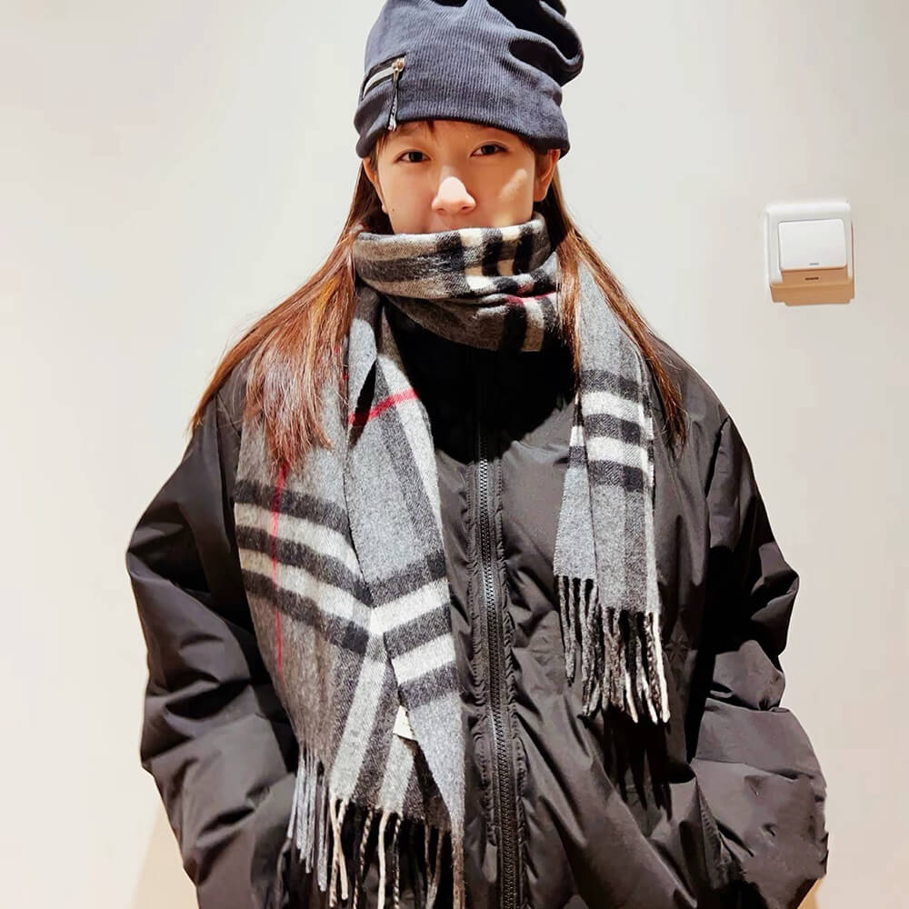 Bv*b*rry Check Cashmere Scarf