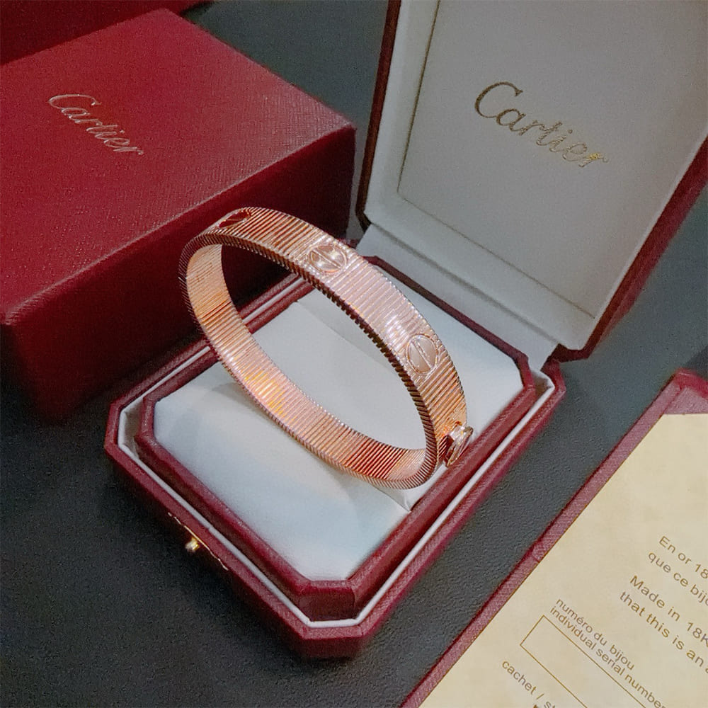 Ca*t1er LOVE Unlimited Bracelet