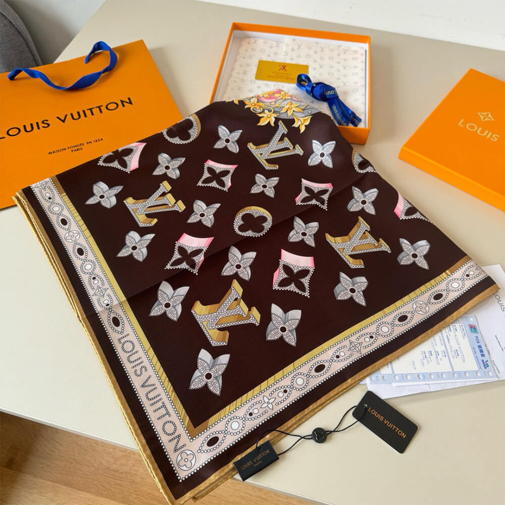 LV Monogram LV Locks Square 90