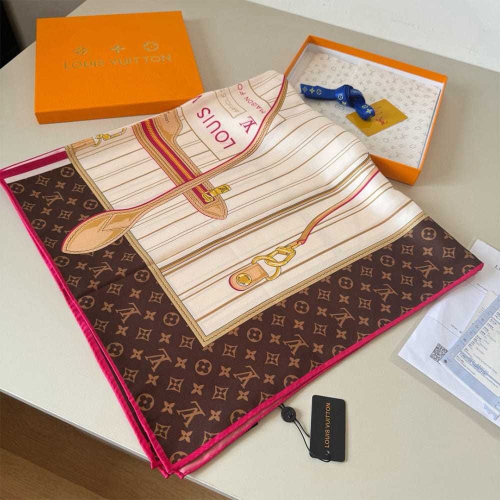 LV My Neverfull Square 90