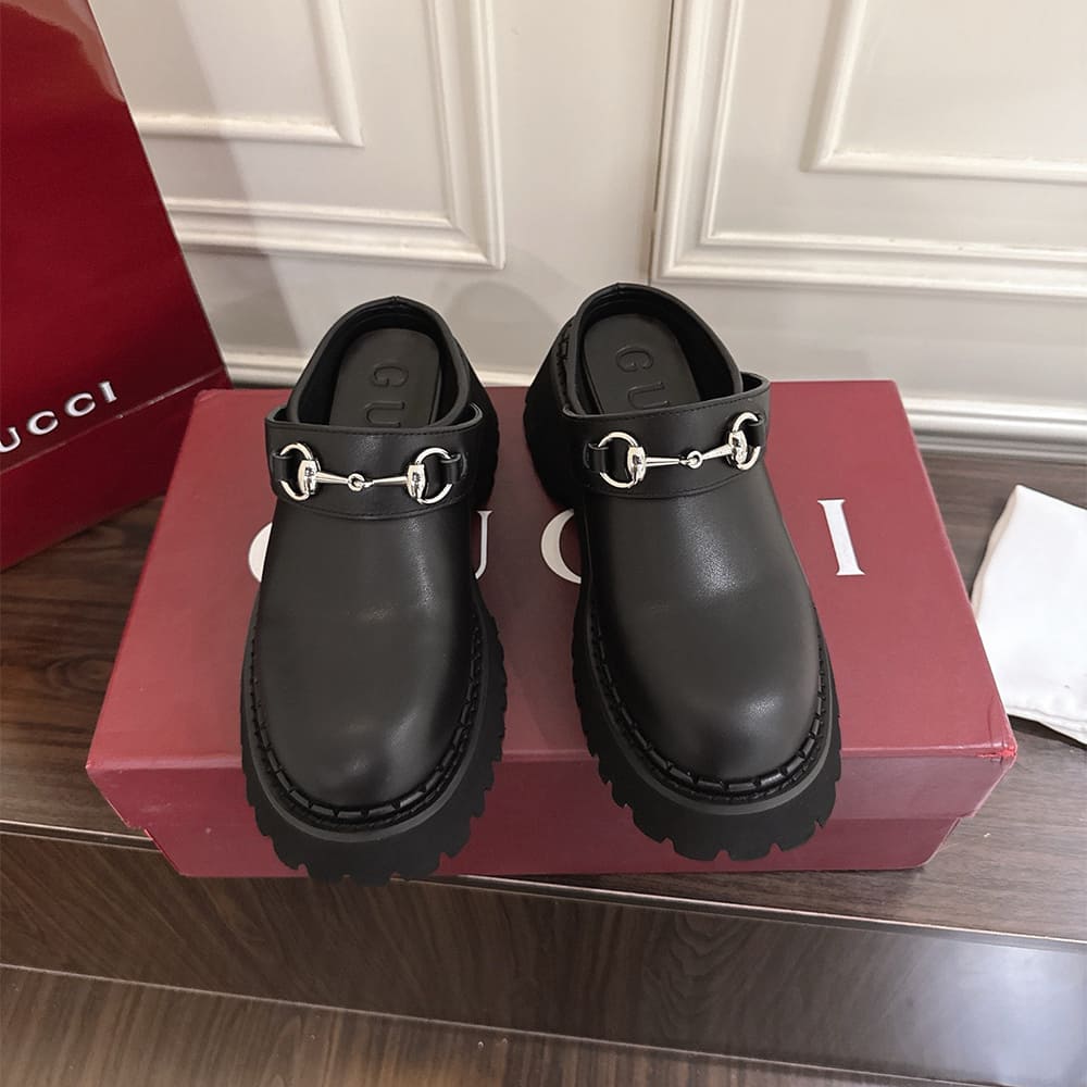 Gvc*1 Women’s mule with Horsebit