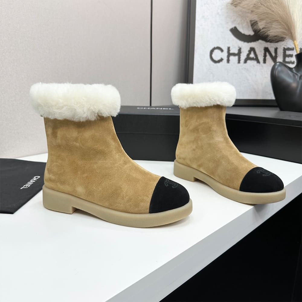 Ch**el Boots