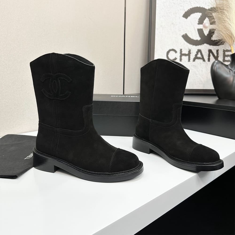 Ch**el Boots