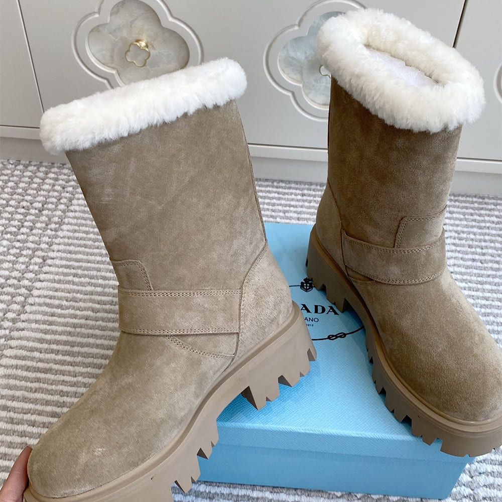 Pra*a Leather booties