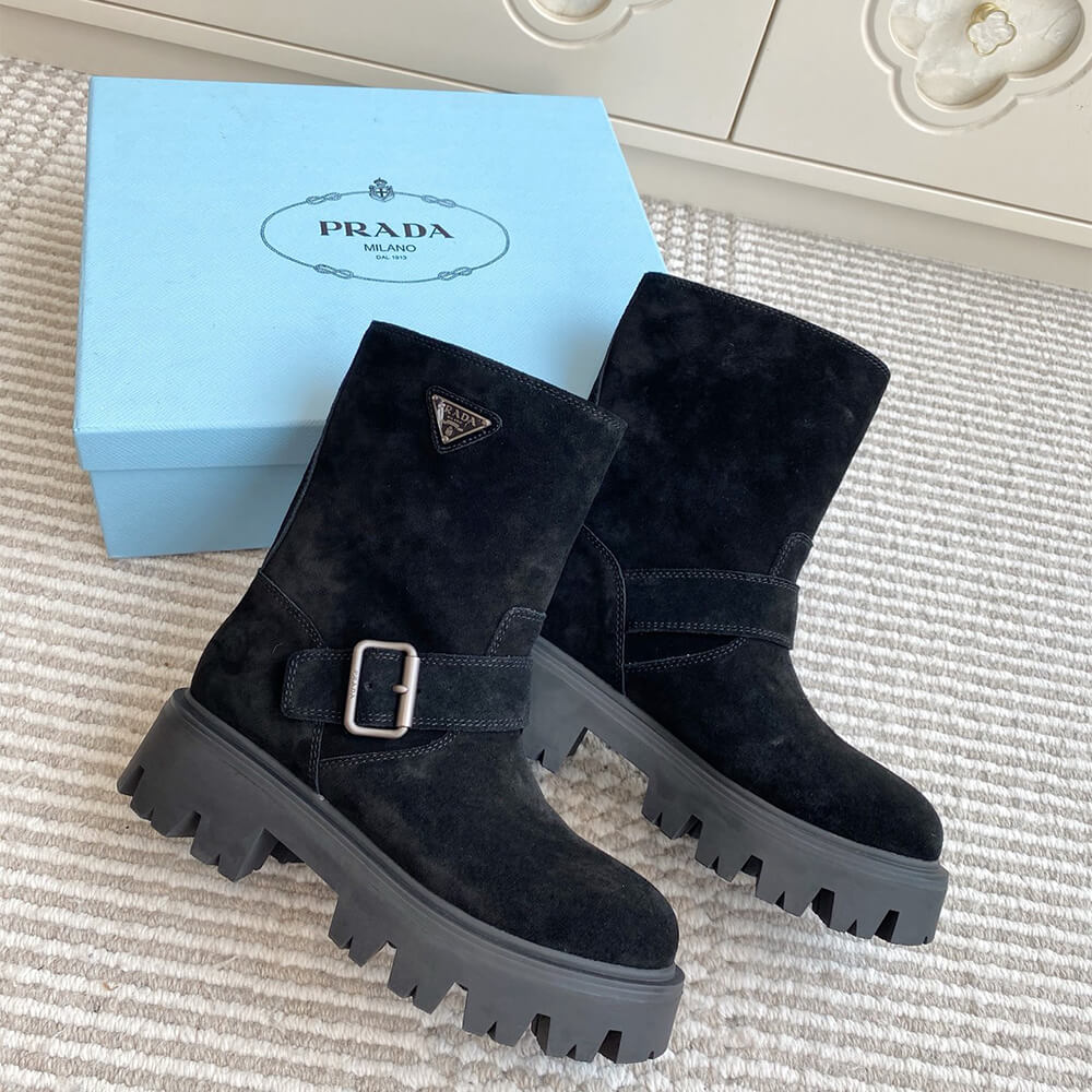 Pra*a Leather booties