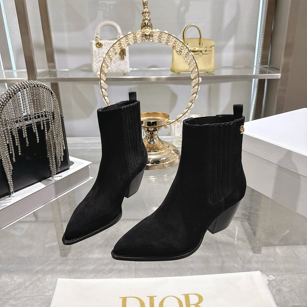 D10r Wild Heeled Ankle Boot