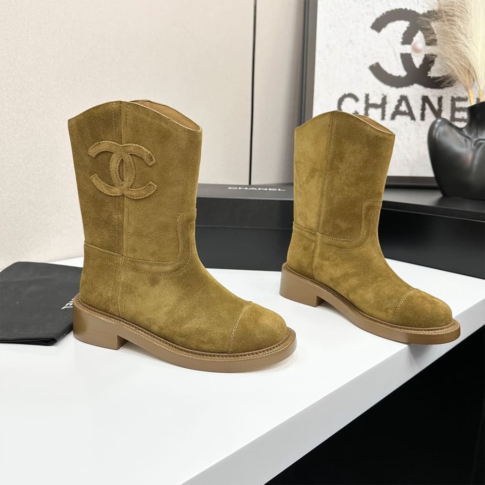 Ch**el Boots