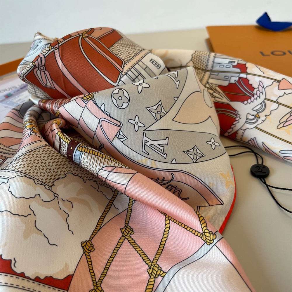 LV Journey Square 90