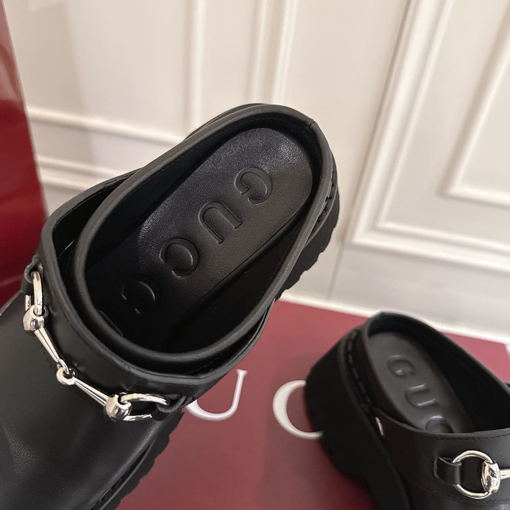 Gvc*1 Women’s mule with Horsebit