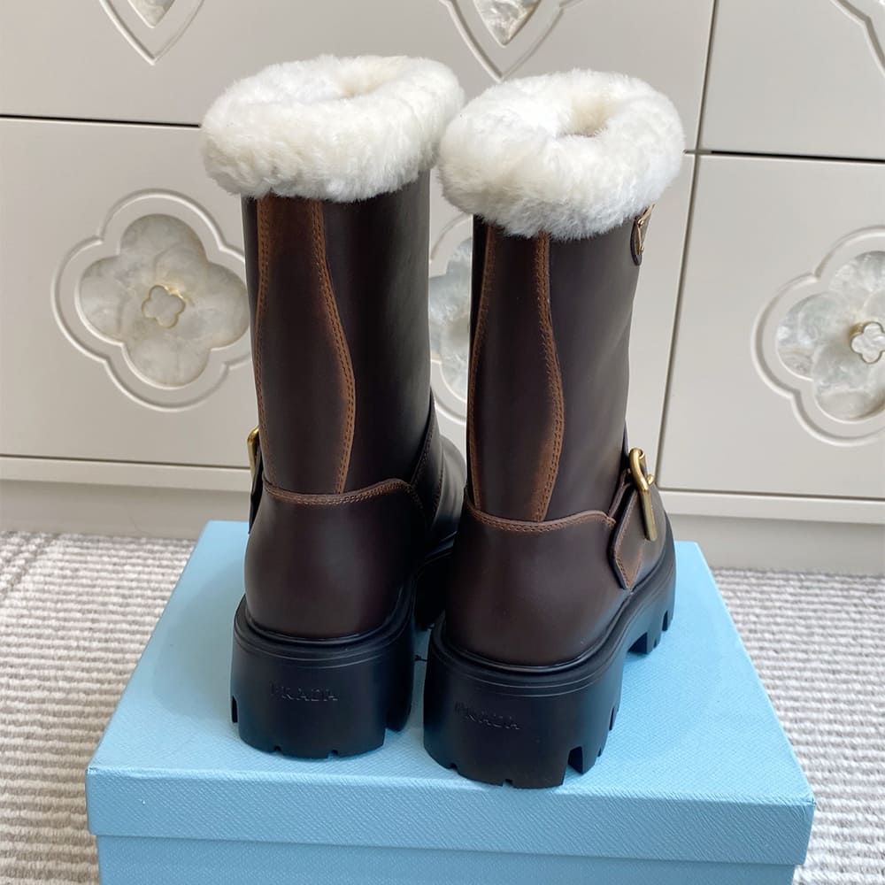 Pra*a Leather booties