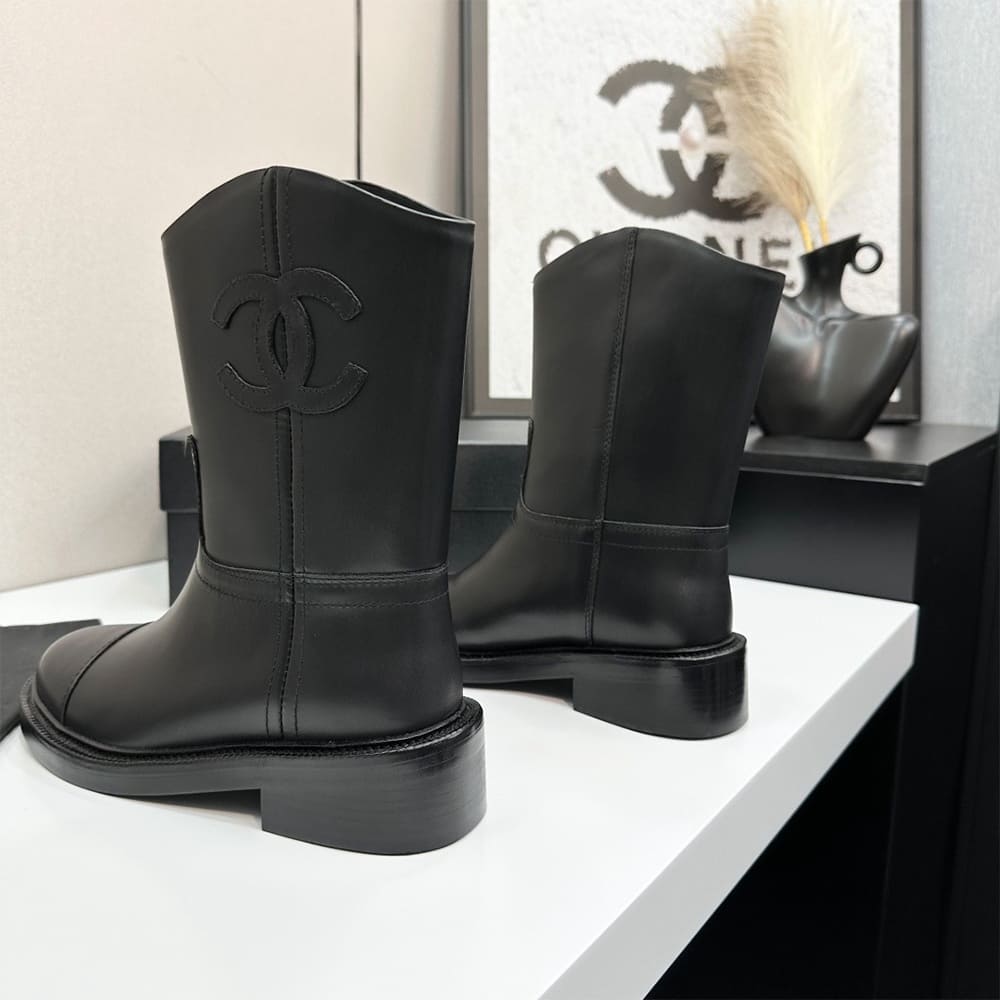 Ch**el Boots