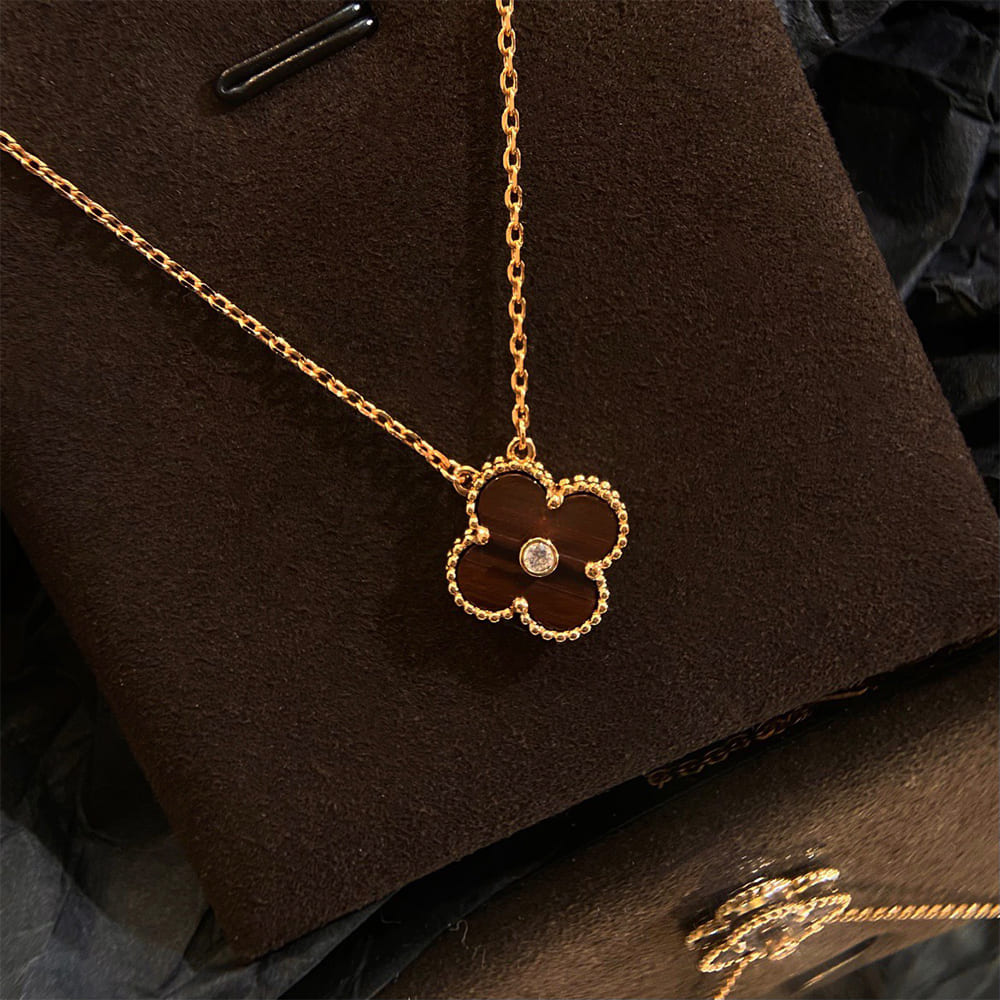 VCA necklace