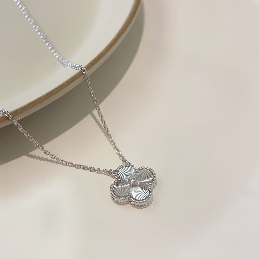 VCA necklace