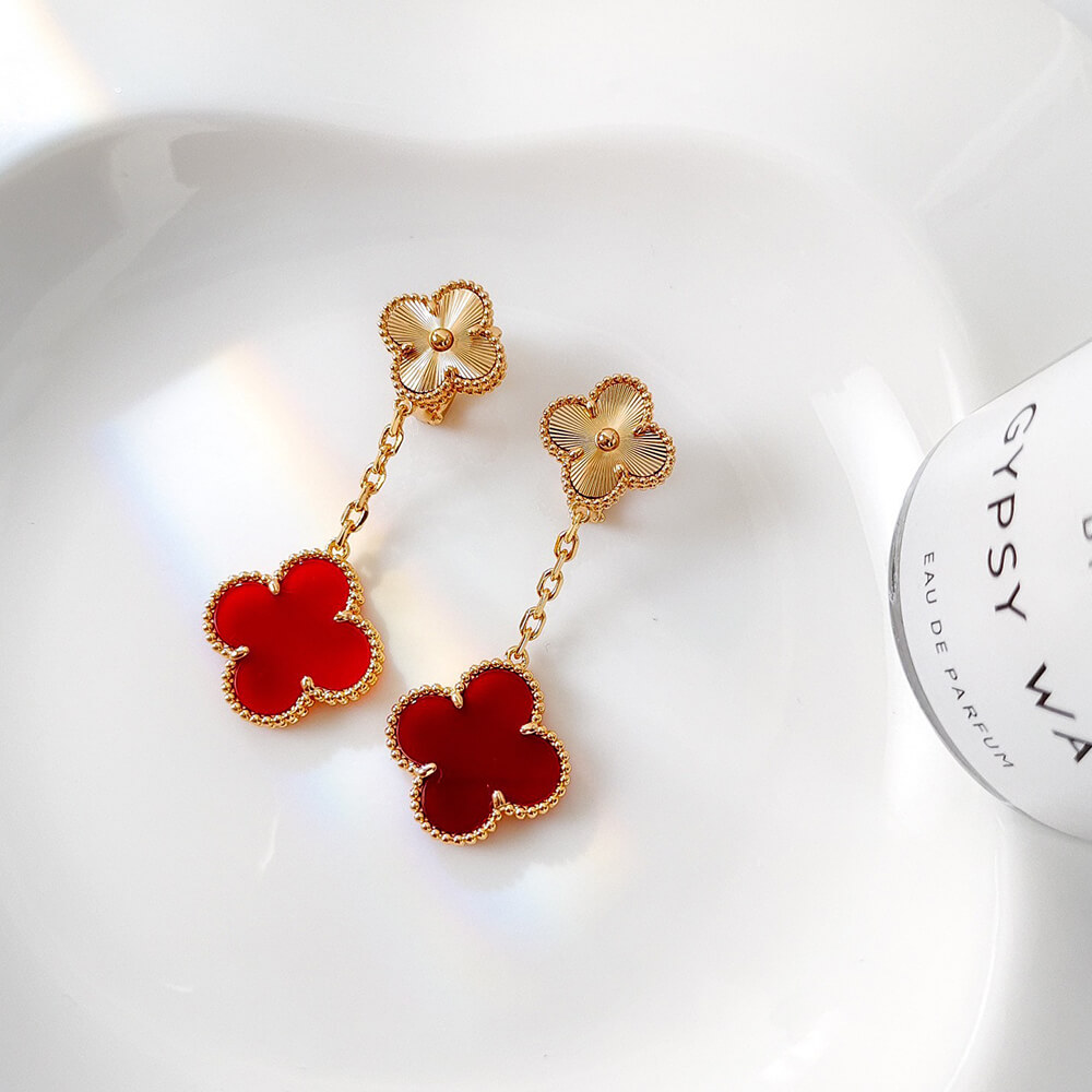 VCA Magic Alhambra EARRINGS