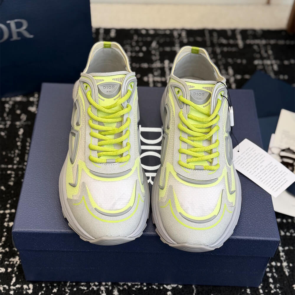 D10r B30 Countdown Tech Sneaker