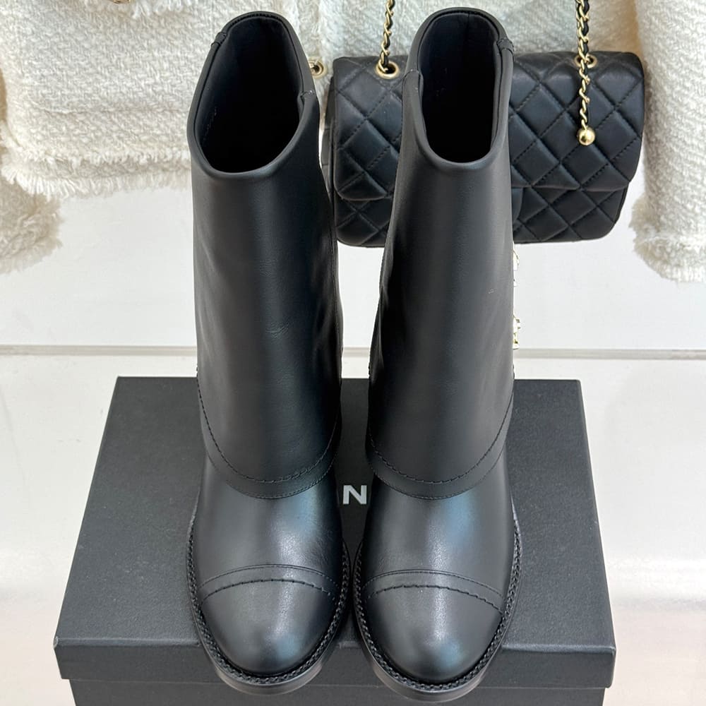 Ch**el Boots
