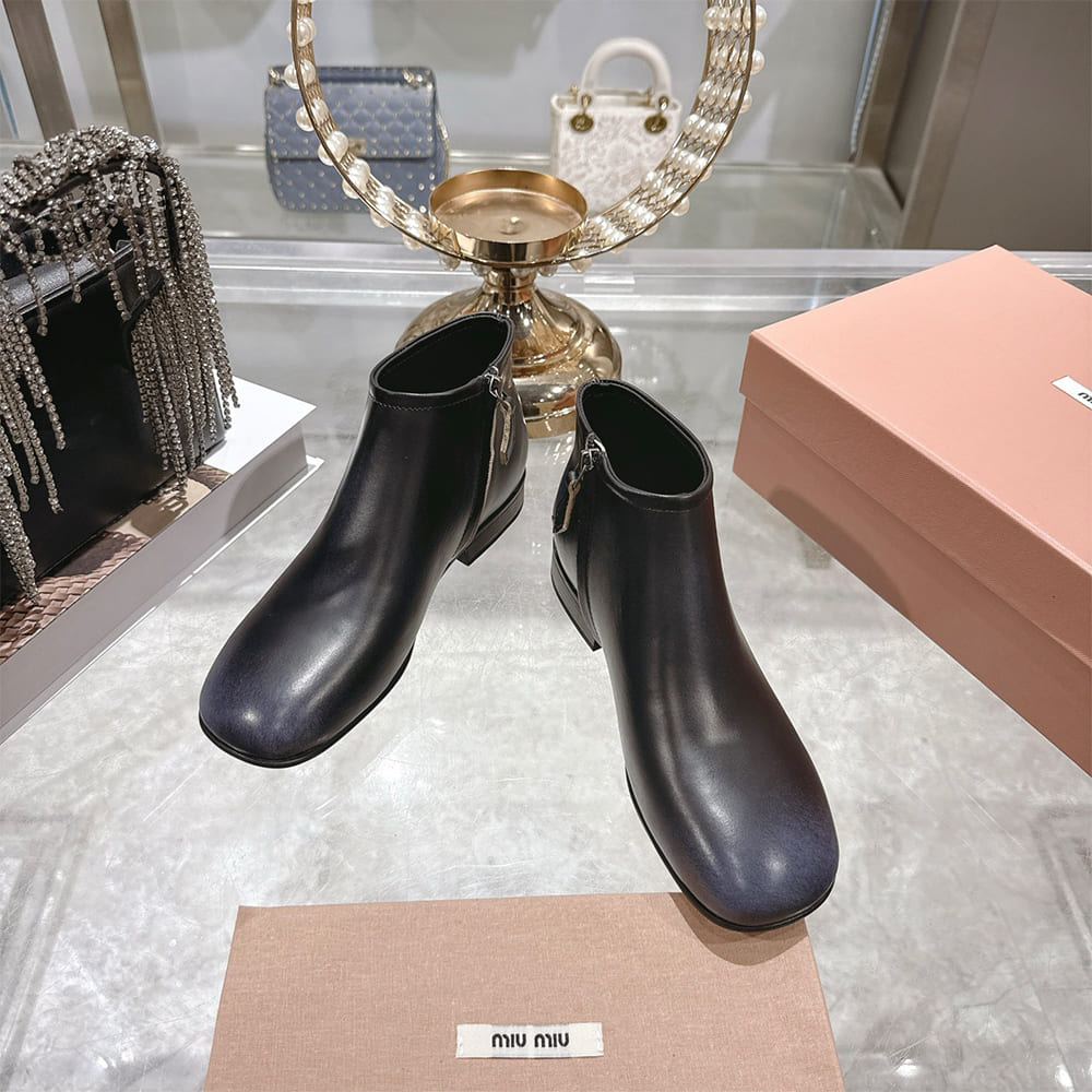 M1um1u Fumé Leather Ankle Boots