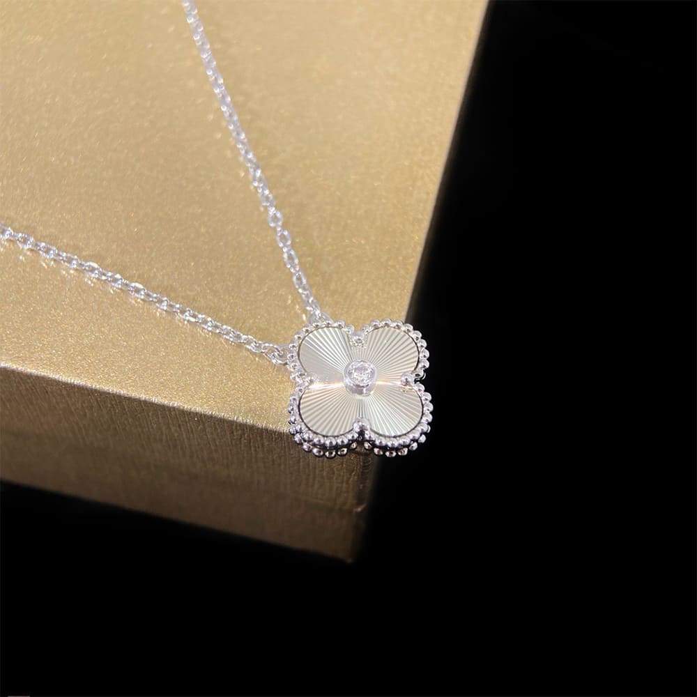 VCA necklace