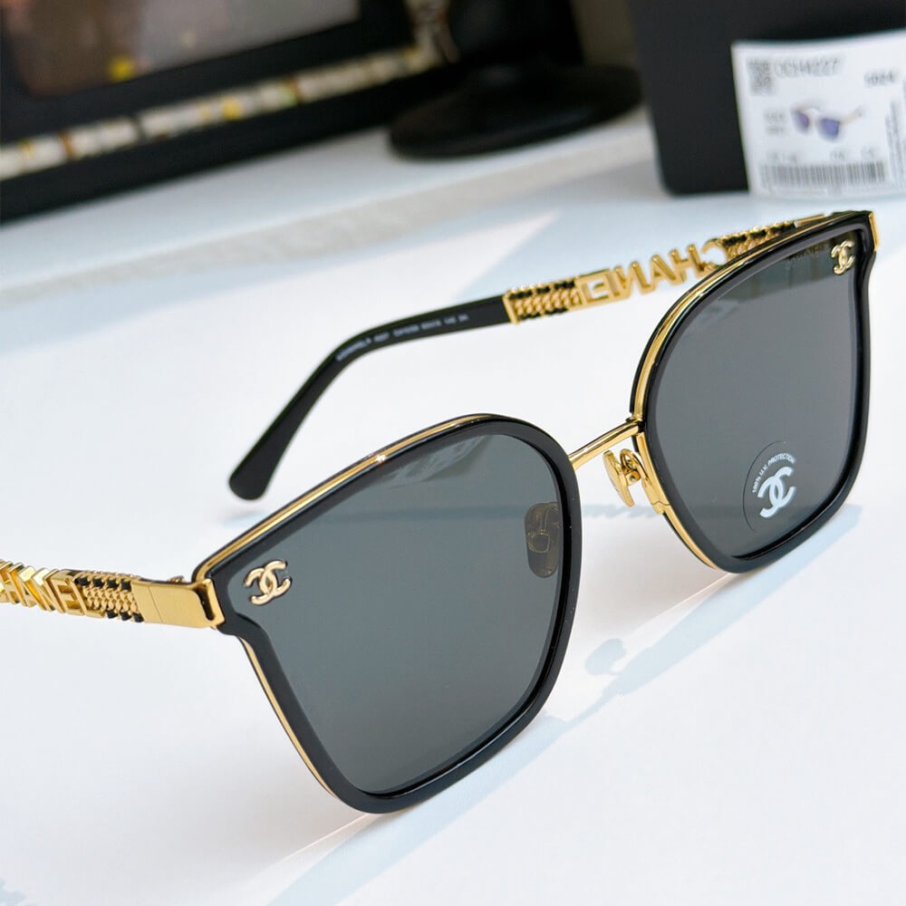Ch**el SUNGLASSES