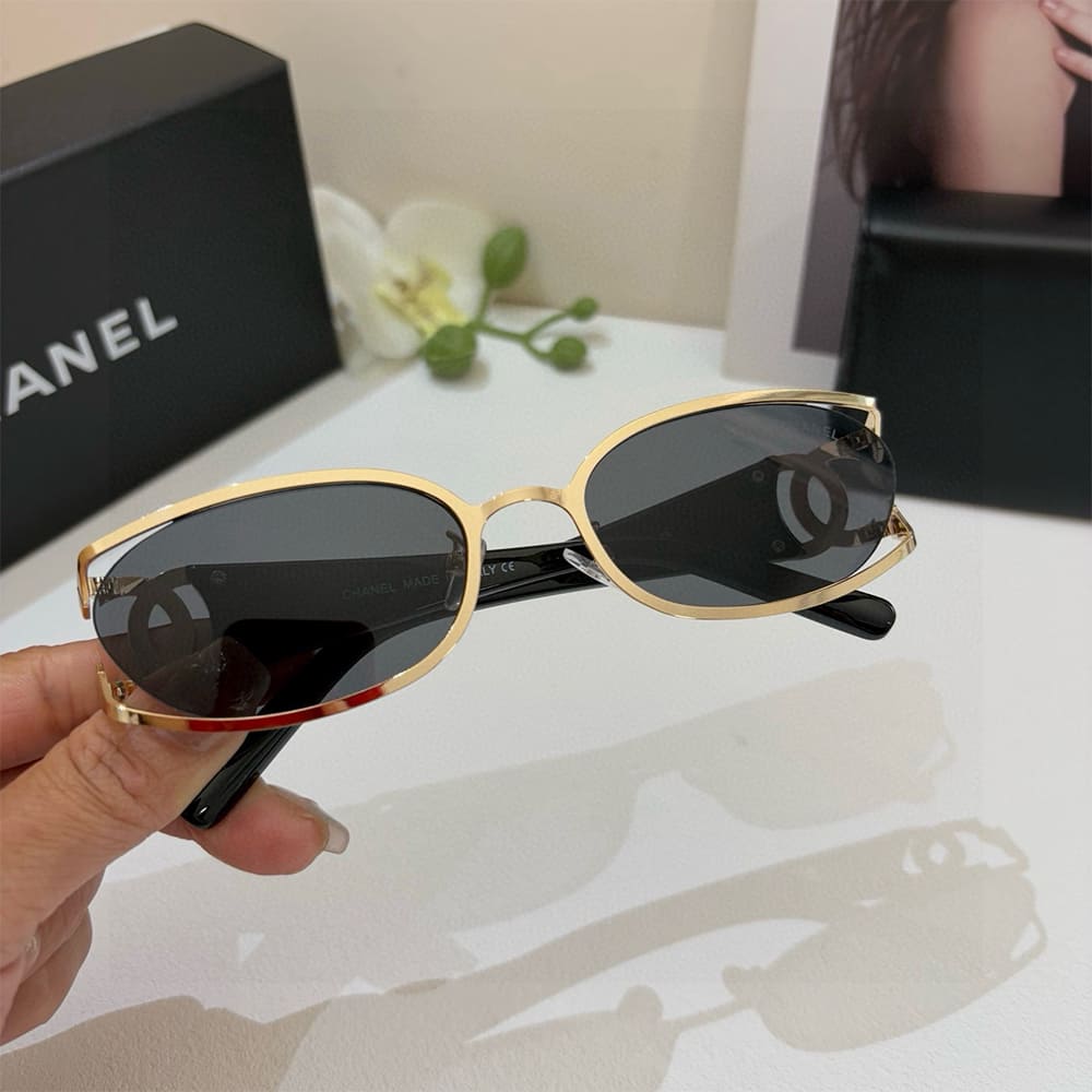 Ch**el SUNGLASSES