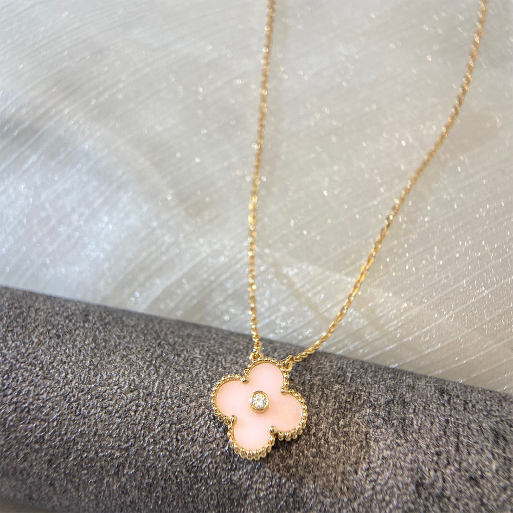 VCA necklace