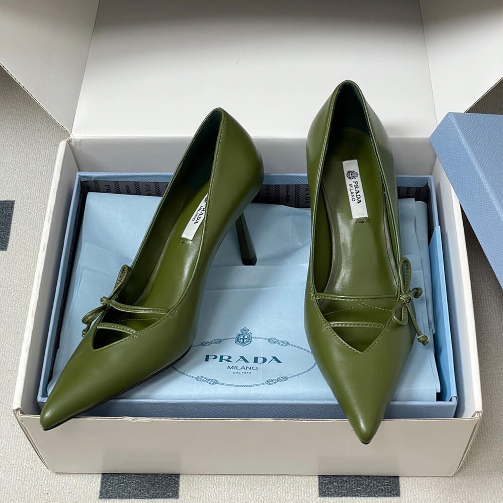 Pra*a leather pumps