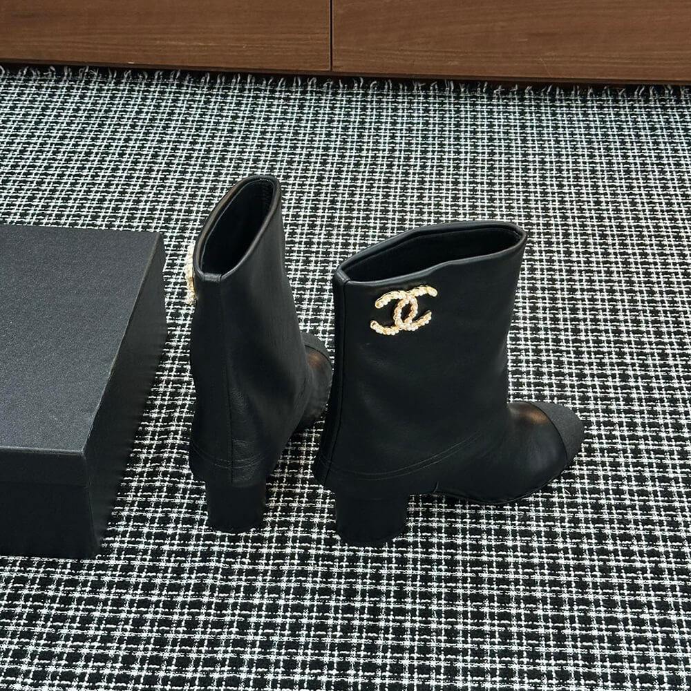 Ch**el Boots