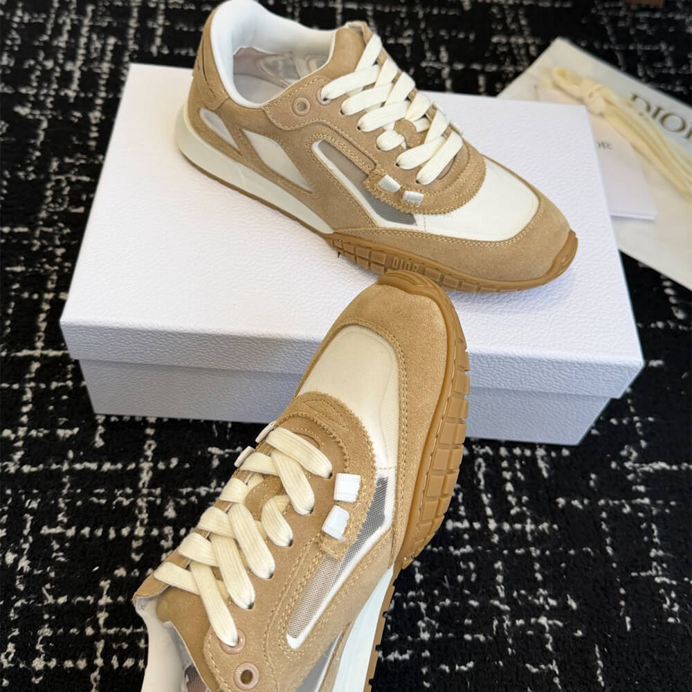 D10r Tech Sneaker