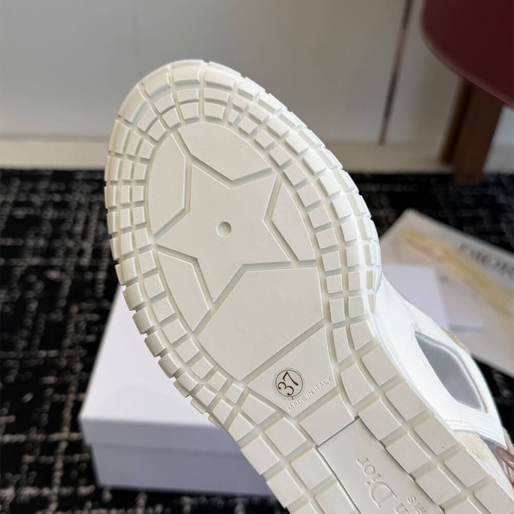 D10r Tech Sneaker