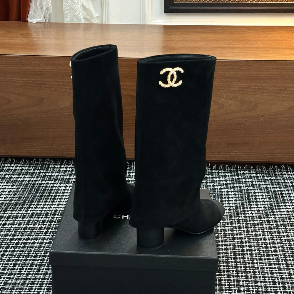 Ch**el Boots