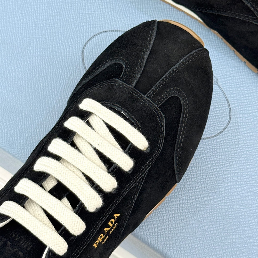 Pra*a Suede sneakers