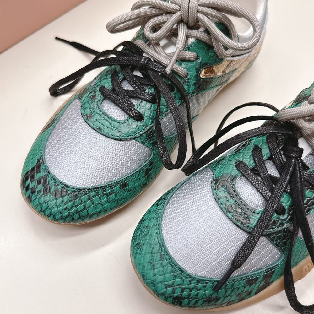 M1um1u Gymnasium Technical Sneaker