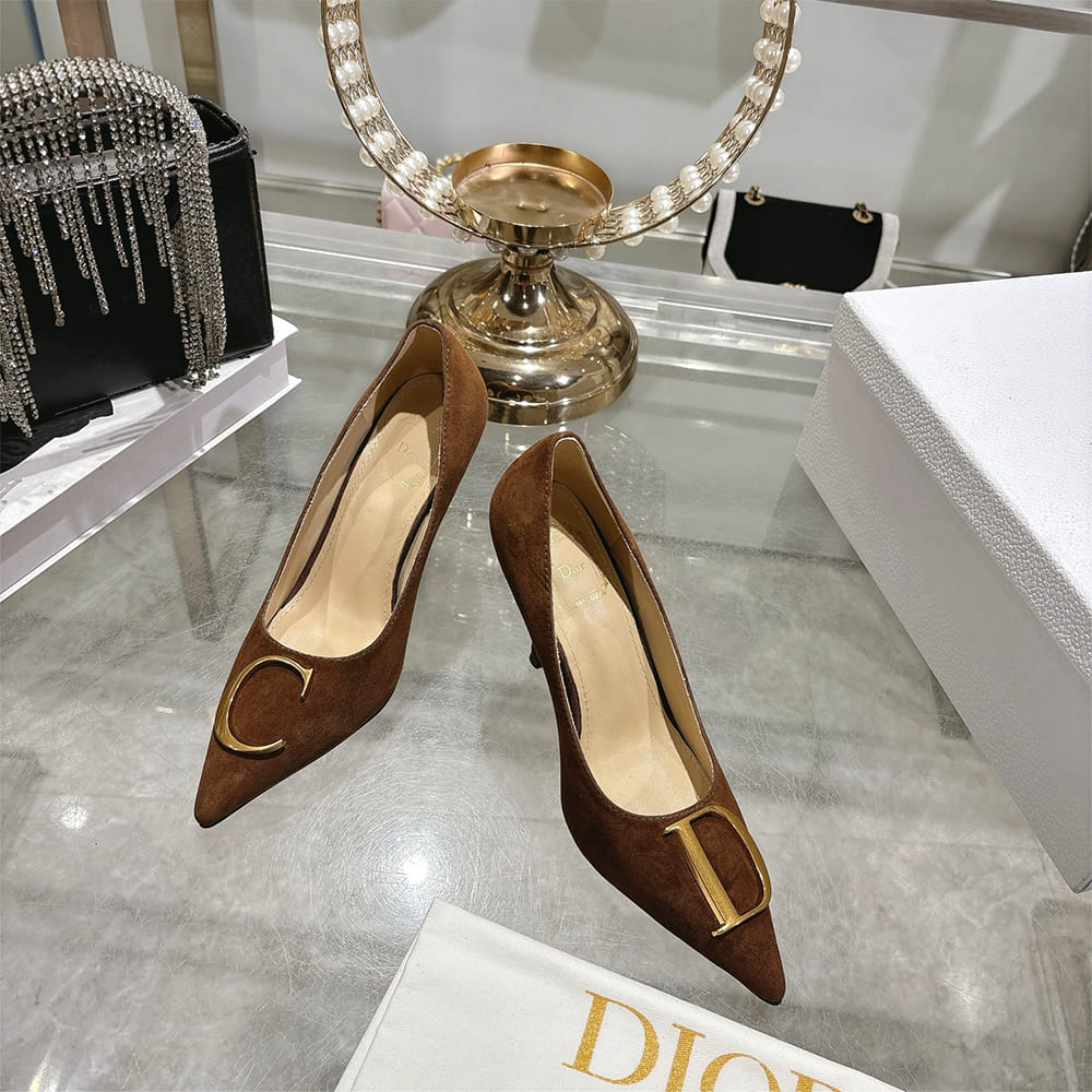 D10r Initials Pump