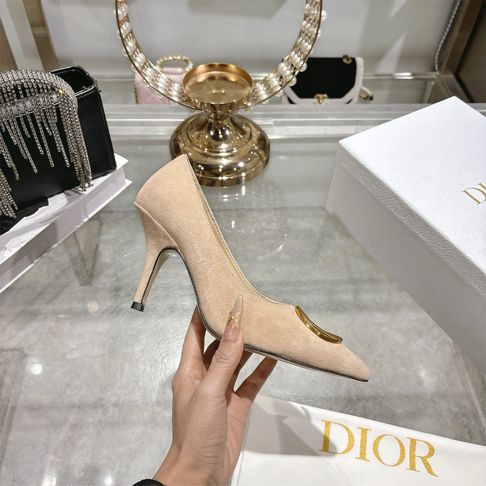 D10r Initials Pump