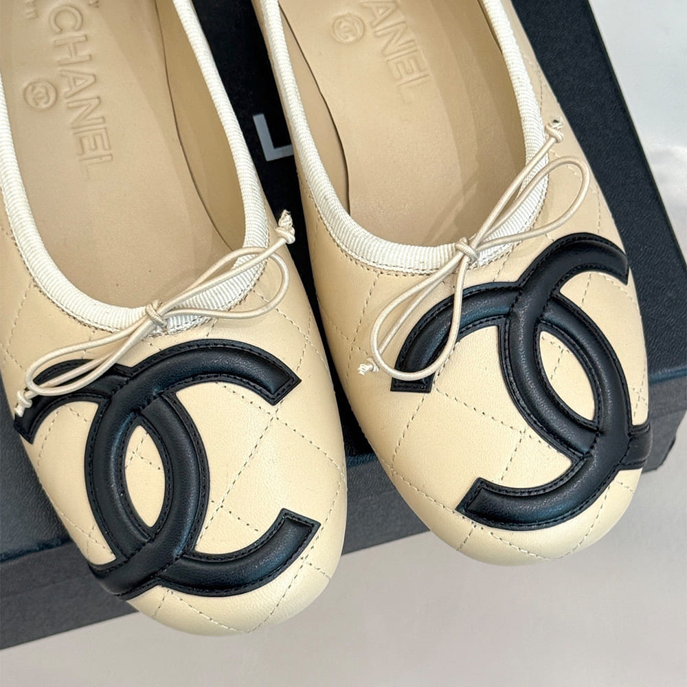 Ch**el Quilted Ballerina Flats