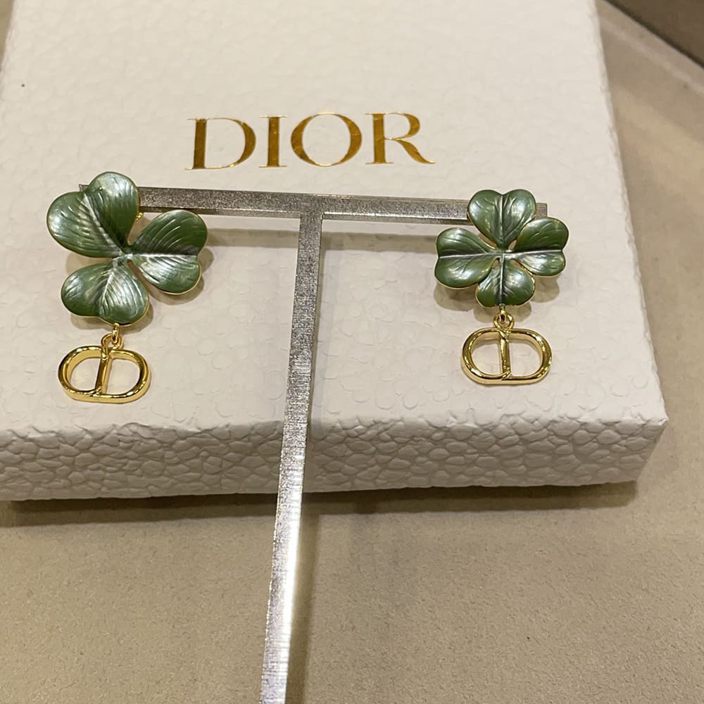 D10r clover earrings