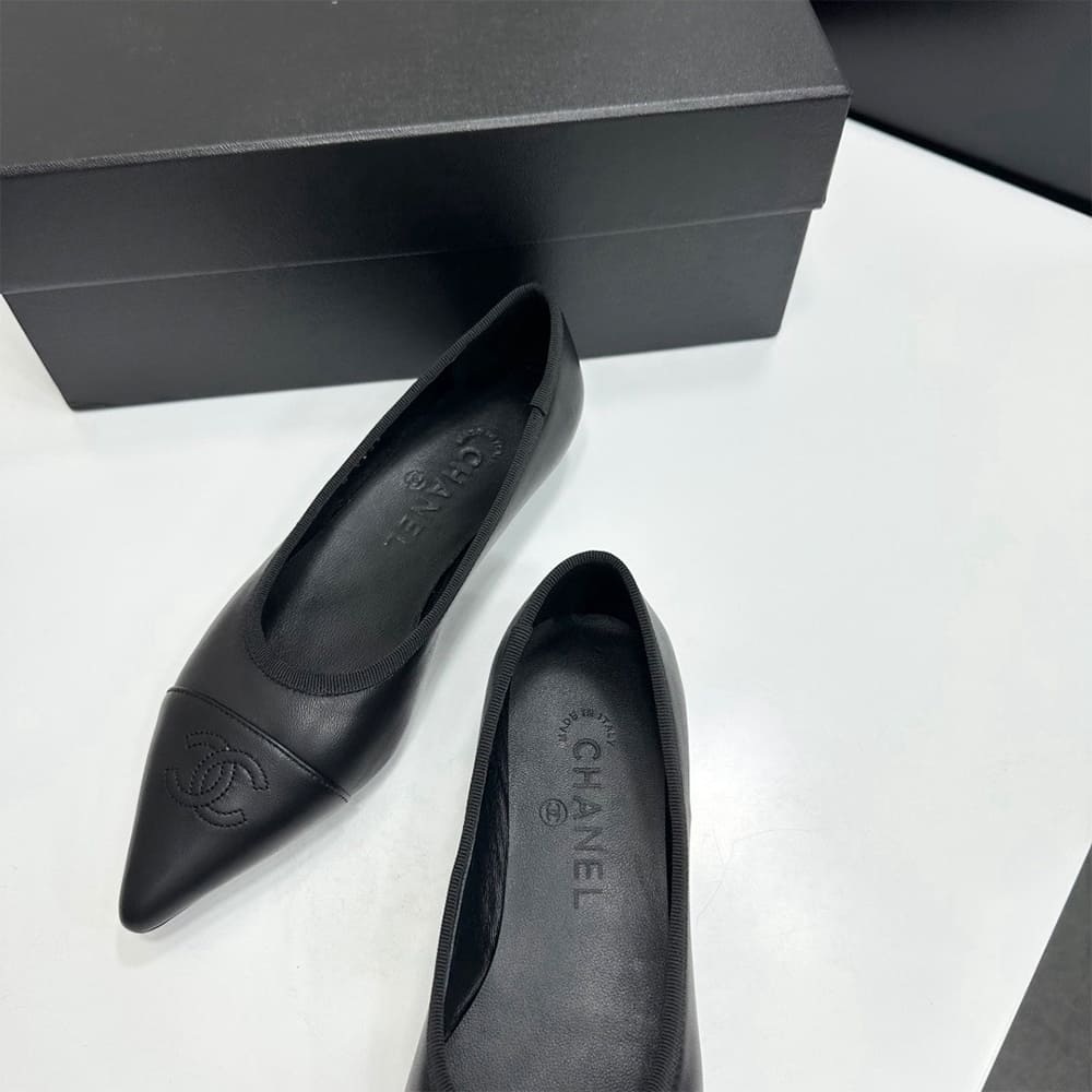 Ch**el Ballet flats