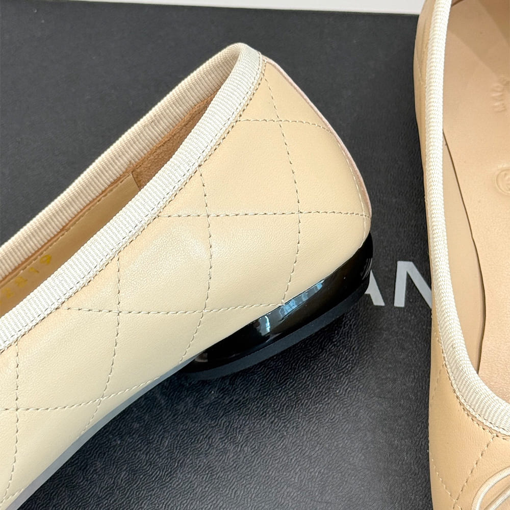 Ch**el Quilted Ballerina Flats