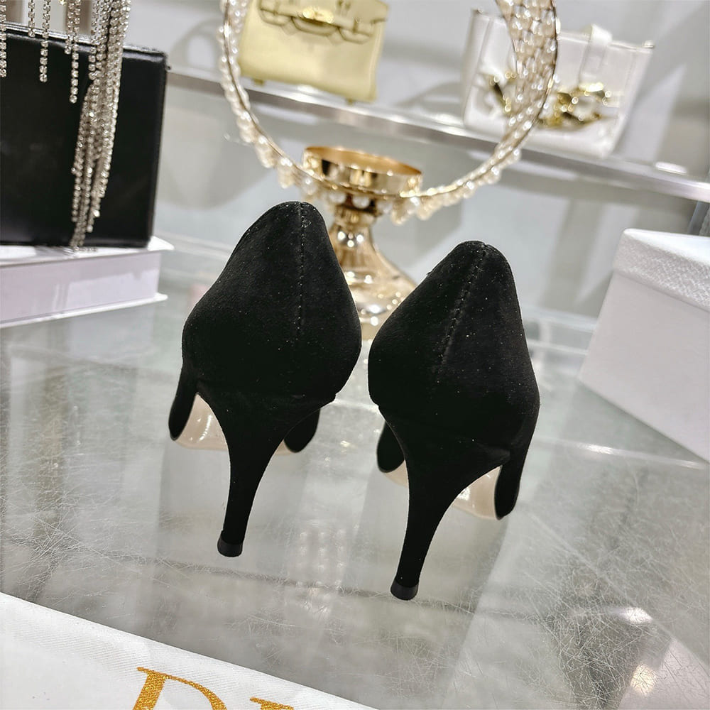 D10r Initials Pump