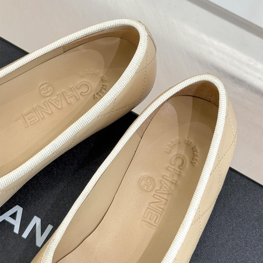 Ch**el Quilted Ballerina Flats