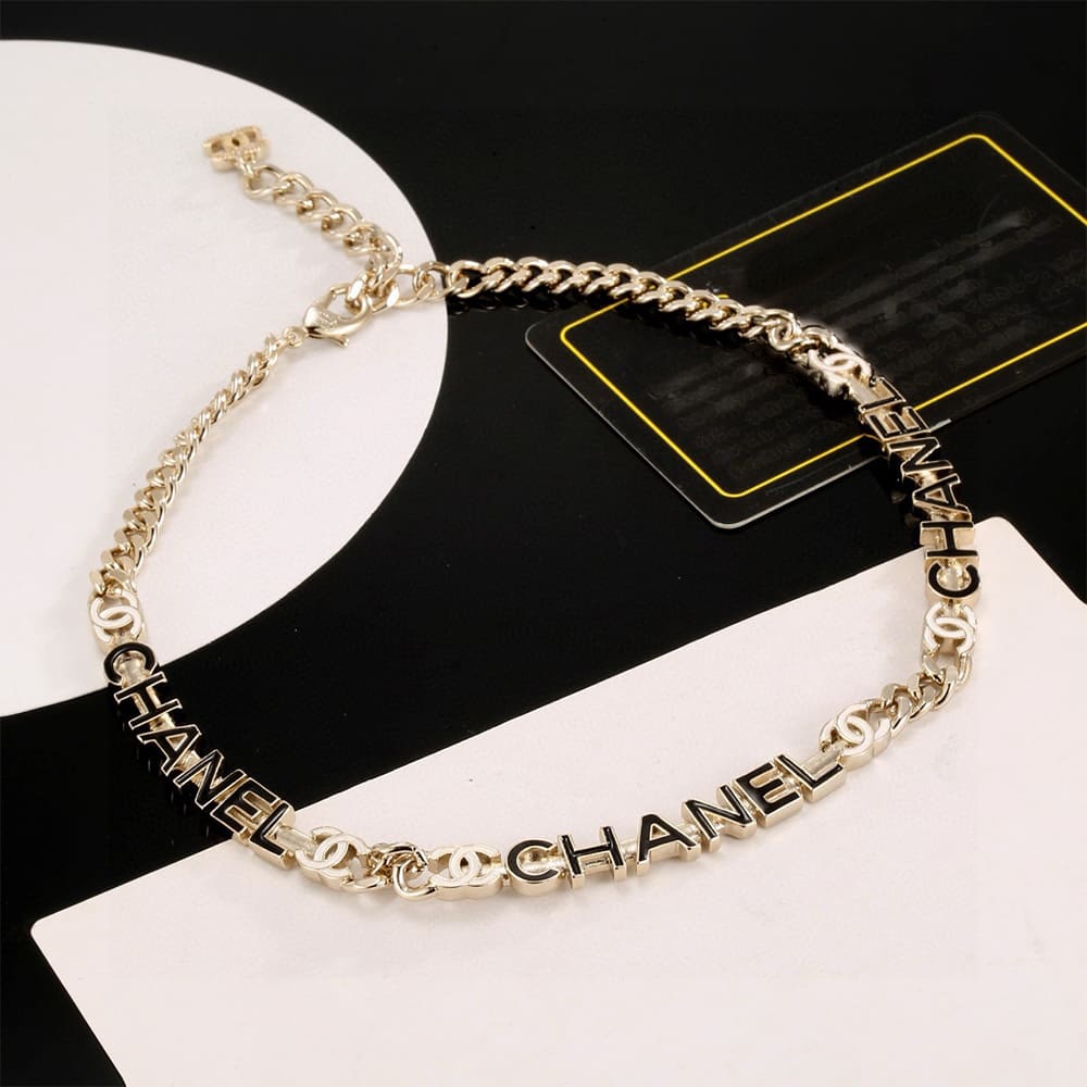 Ch**el necklace