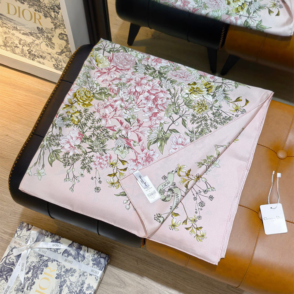 D10r D-Floral scarf 90