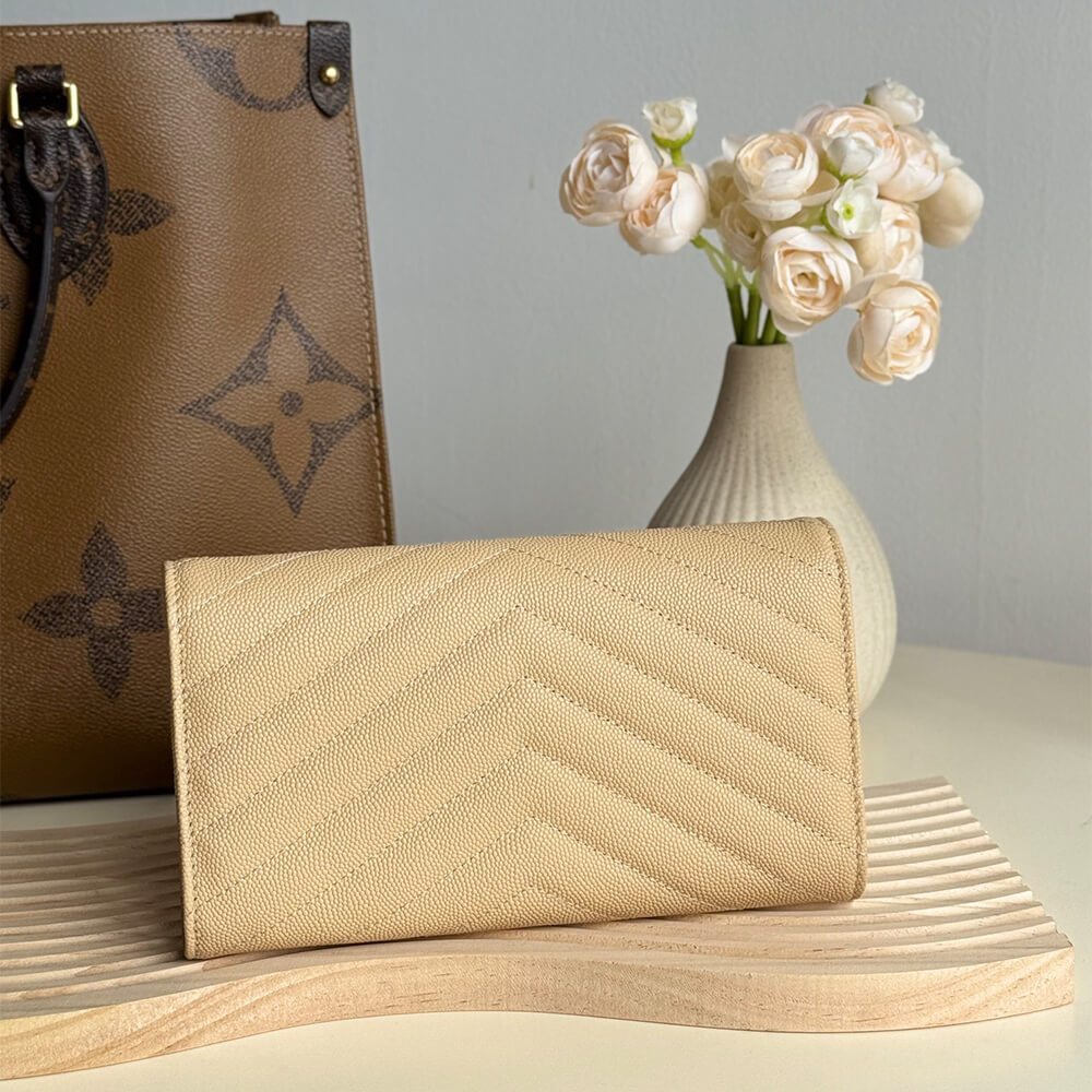 CASSANDRE MATELASS?? LARGE FLAP WALLET IN GRAIN DE POUDRE LEATHER(HIGH-END GRADE)